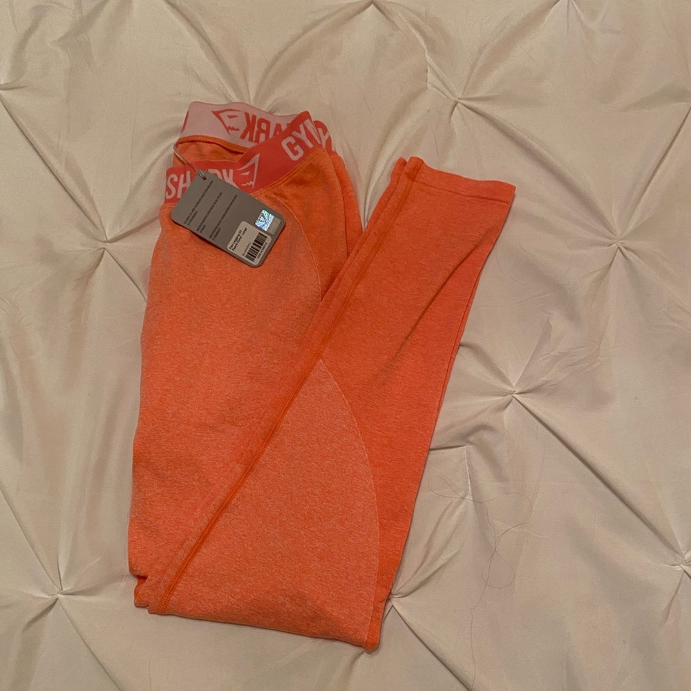 NWT Coral gymshark leggings.